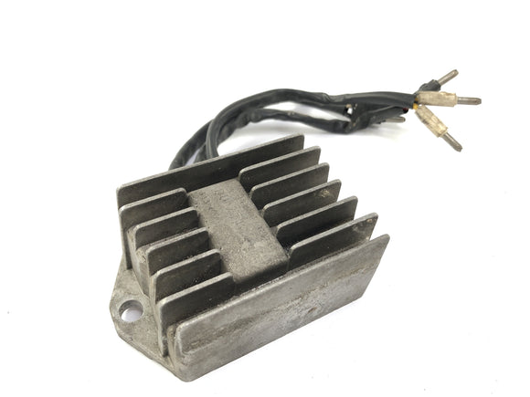 Ducati 900 SS [1991] - Regler