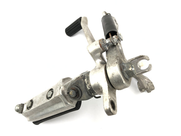 Honda CBR 900 RR SC28 [1994] - Система FootRest System Правый водитель сног с педалью тормоза