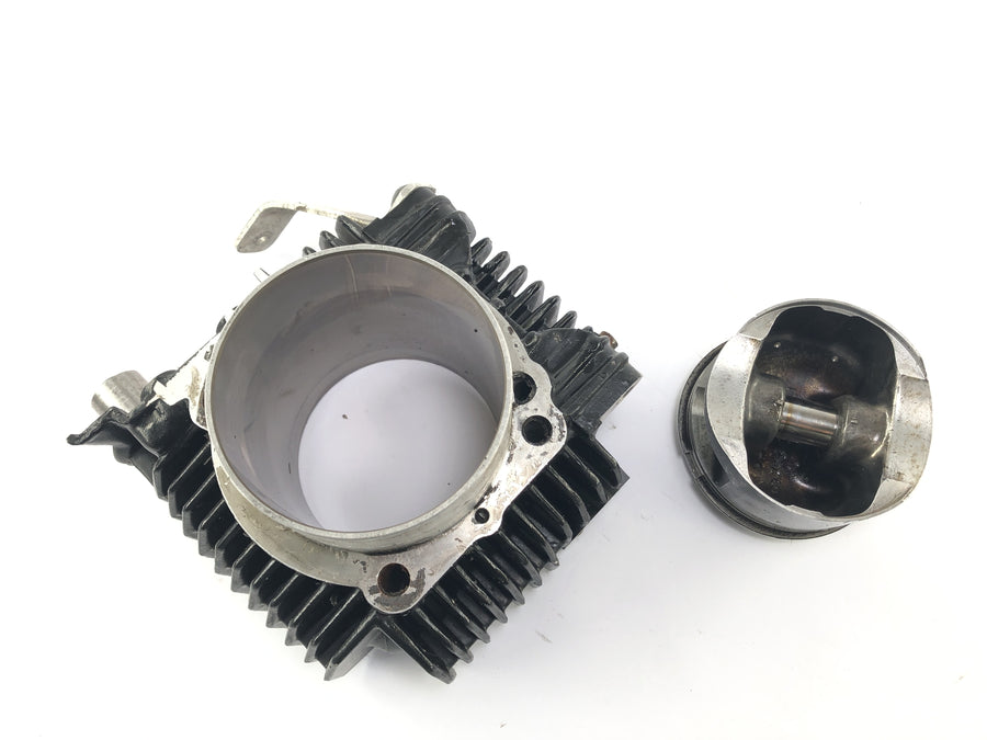 Ducati 900 SS [1991] - Cylinder with piston horizontal