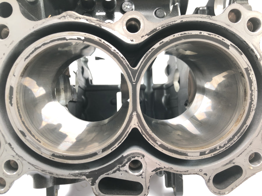 Yamaha MT07 RM04 [2014] - Motorgehäuse mit Kolben Kurbelgehäuse Motorblock