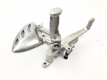 Triumph Speed ​​​​Triple T509 [1998] - systém opěrky pravé nohy s brzdovým pedálem - 0