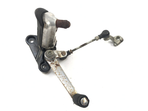 Honda CB 750 RC42 [1996] - Driver's foot rase on the left with switching pedal and switching frame