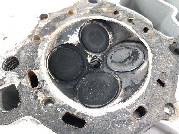 Honda GL 500 SilverWing PC02 [1982]  - 右側のシリンダーヘッド