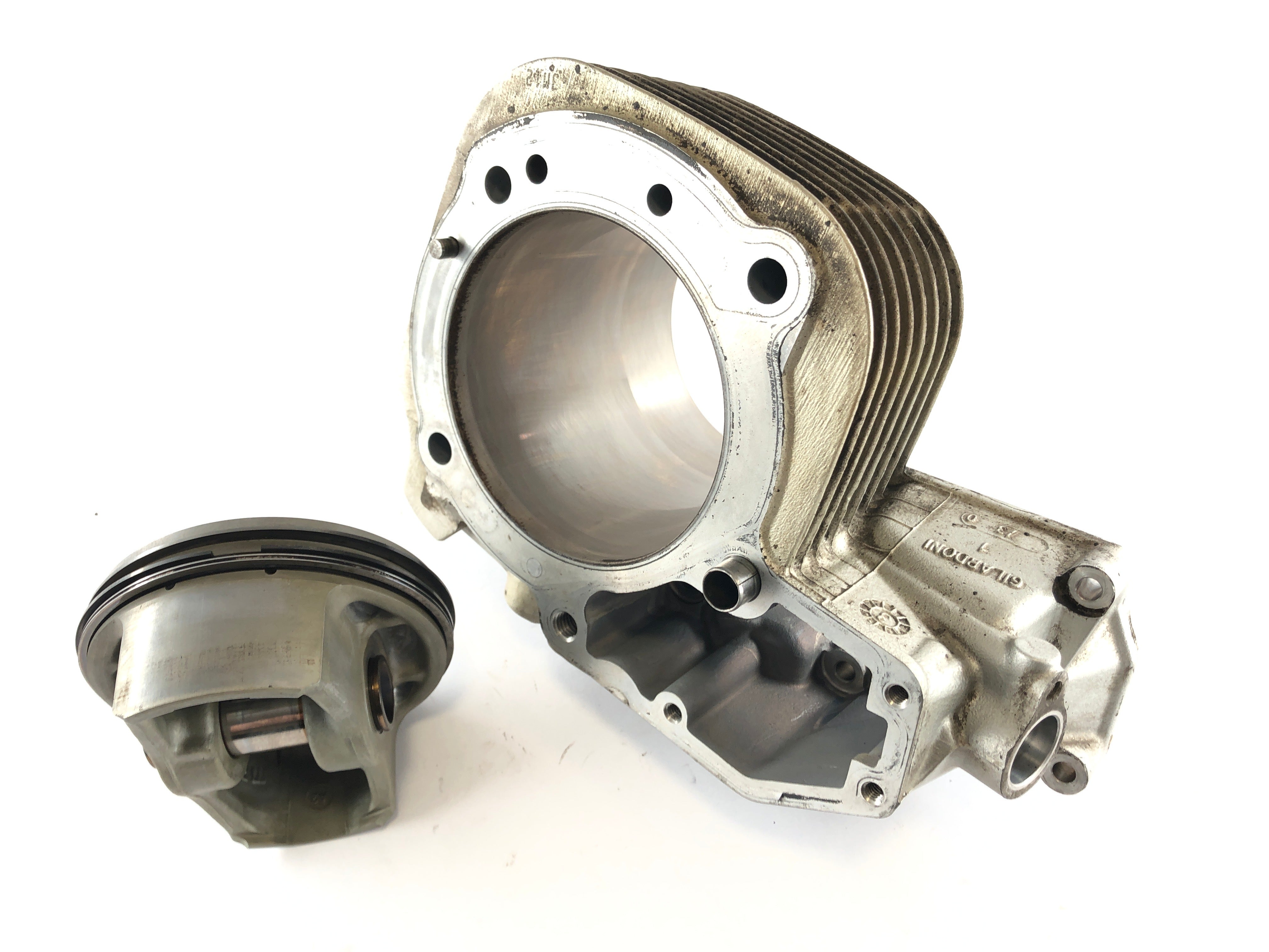 BMW R 1150 R R21 [2002] - Cylinder with piston right