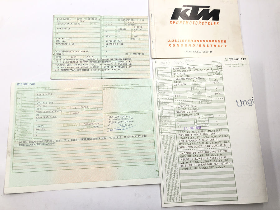 KTM 640 Adventure LC4 [2001] - rama z papierami