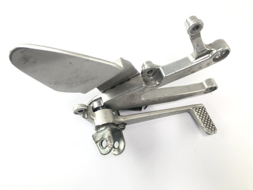 ヤマハYZF R1 RN01 [1998]  - フットレスト右 - ブレーキペダル付きのハンディングフットラン - 0