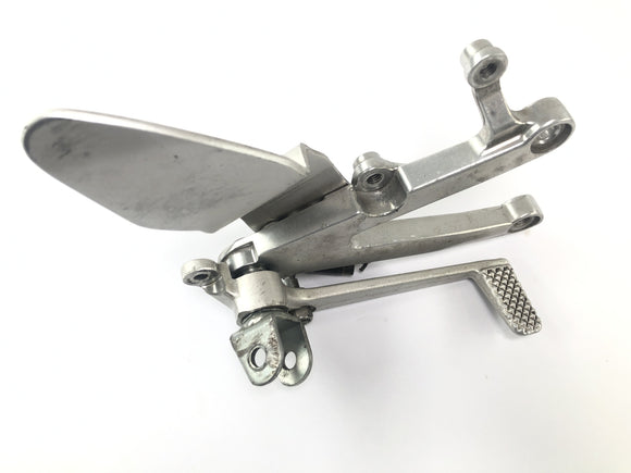 Yamaha YZF R1 RN01 [1998] - Право ноги - Право - с педалью тормоза с педалью тормоза