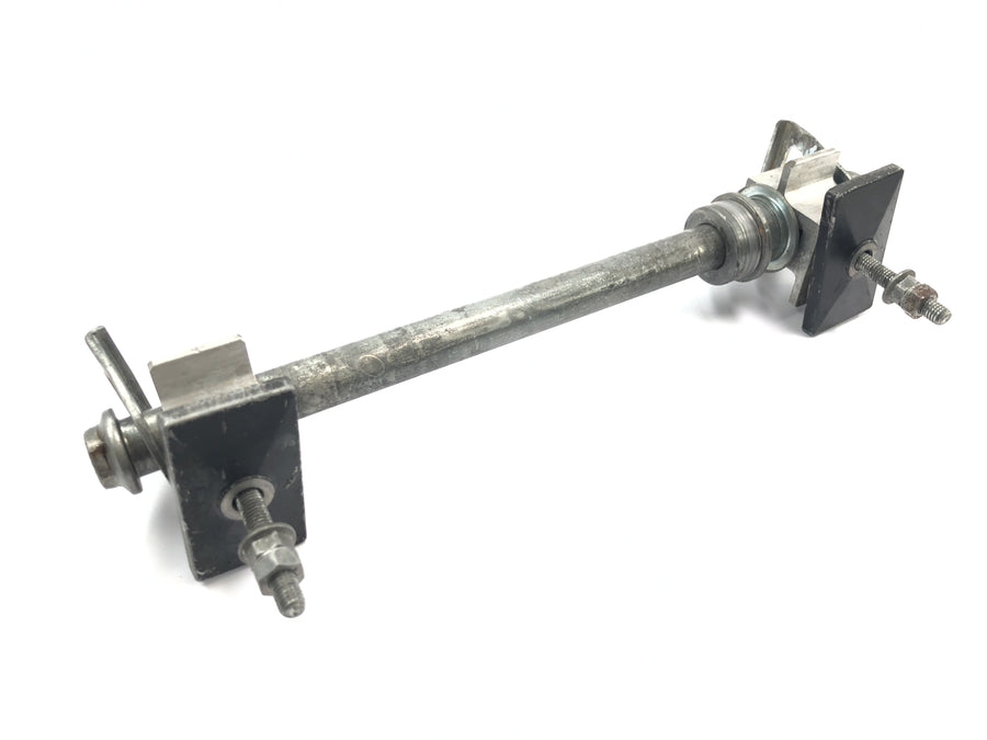 Suzuki GSX R 1100 GU74C [1987] - Hinterachse Steckachse