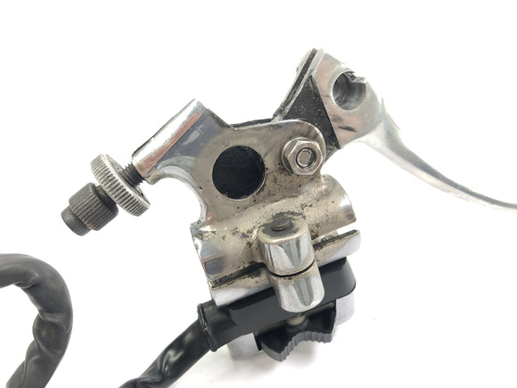 Moto Guzzi V7 Special [1971] - Stuurfittingen aan de linkerkant met koppelingshendel