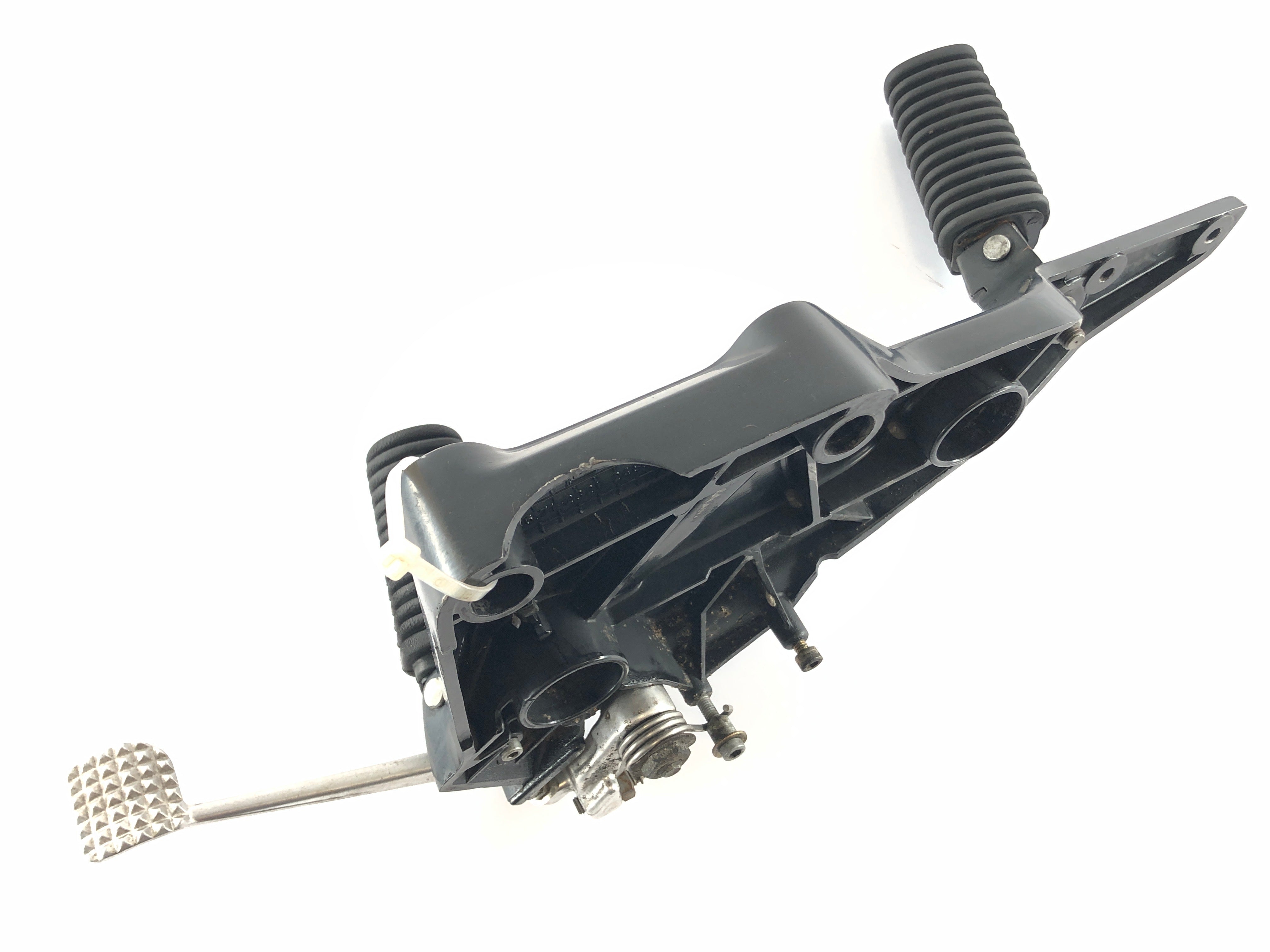 BMW K 1100 LT [1991] - Footrest plate right with brake pedal footrests