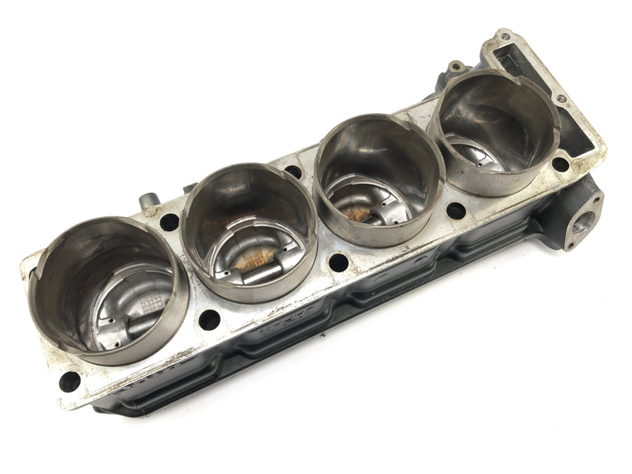 Kawasaki GPZ 1000 RX [1987] - Цилиндр с поршнями