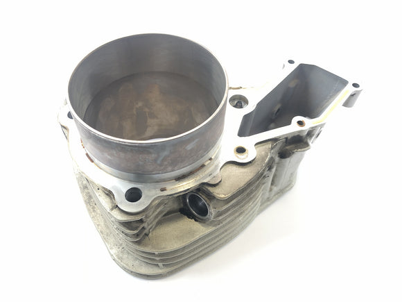 BMW R 1150 RT R22 [2001] - 右側にピストンが付いたシリンダー