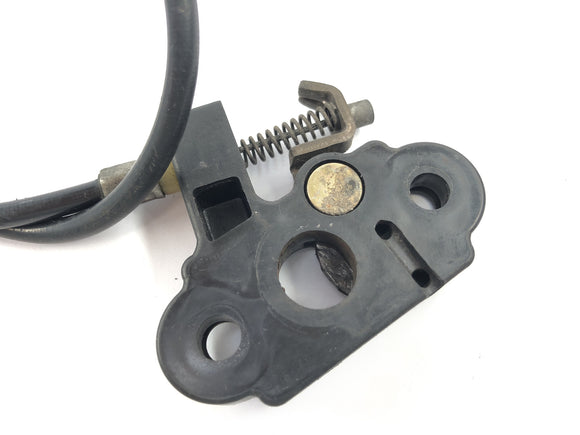 Suzuki GSX R 1100 GV73B [1990] - Zamykání sedadel