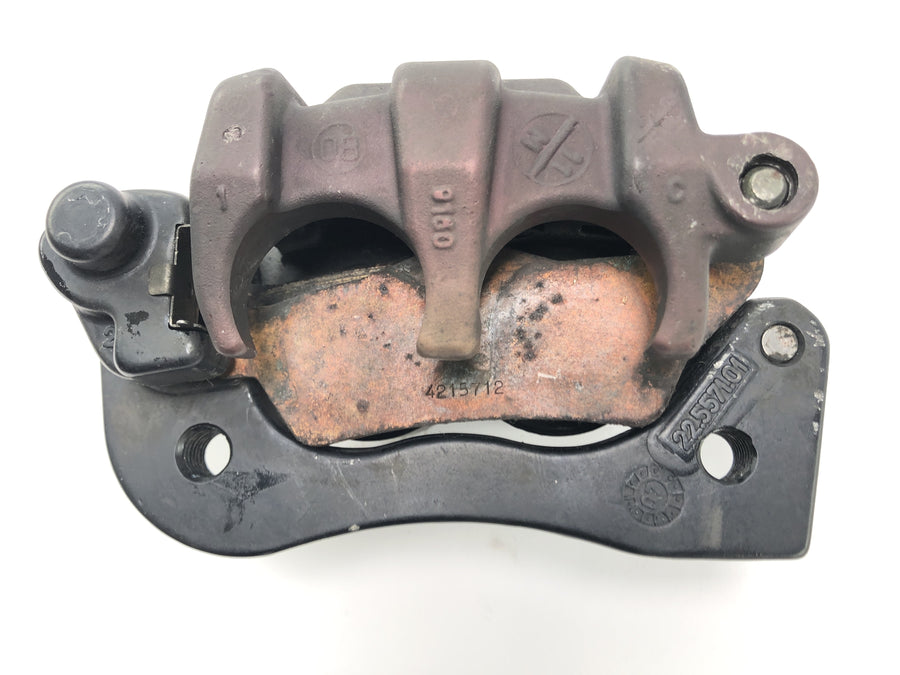 Moto Guzzi Stelvio 1200 4V [2009] - brake caliper brake pliers behind