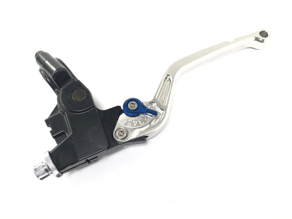 Triumph Sprint St 1050 [2005]  -  V Trecレバーと阿部とのハンドブレーキポンプとクラッチフィッティング