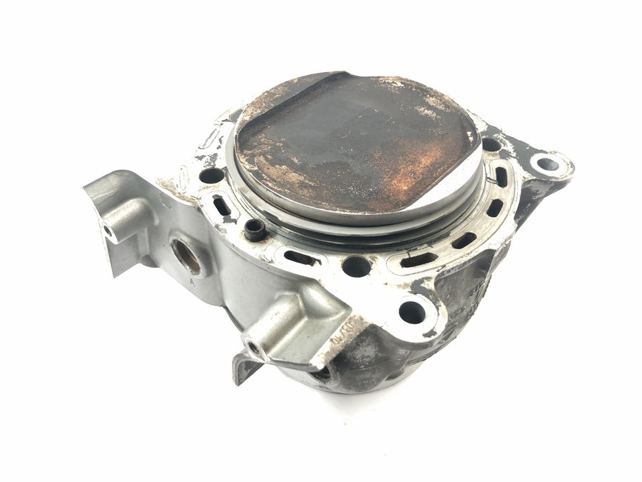 Ducati Multistrada 1200 S Touring [2009] - cylinder med kolv framtill