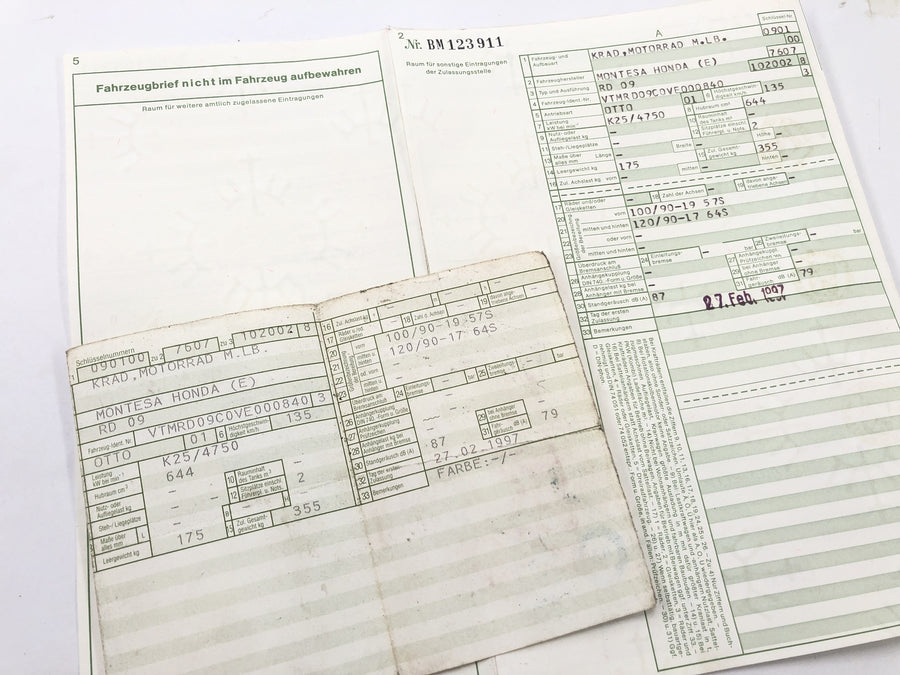 Honda SLR 650 RD09 [1997] - рама с бумагами