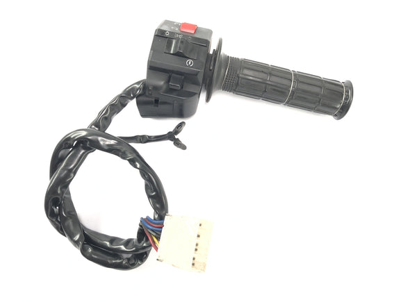 Triumph Daytona 900 T300 [1993] - interruptor do guidão na alça direita