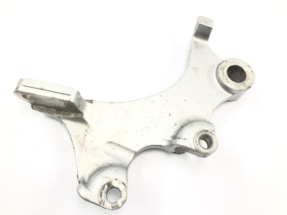 Yamaha GTS 1000 4FV [1997] - Jarrusatulan kannatin ankkurilevy takana