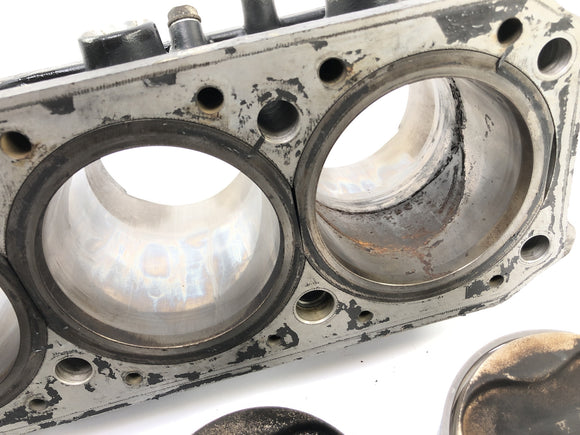 Kawasaki GPZ 1000 RX [1987] - Cilindro con pistones