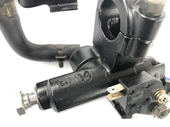 Triumph Sprint St 1050 [2005]  -  V Trecレバーと阿部とのハンドブレーキポンプとクラッチフィッティング