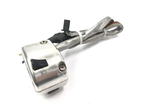 Yamaha XVS 650 Drag Star VM03 [2001] - Raccords de guidon quittant l'interrupteur sur l'élément de commande de l'unité de l'interrupteur gauche