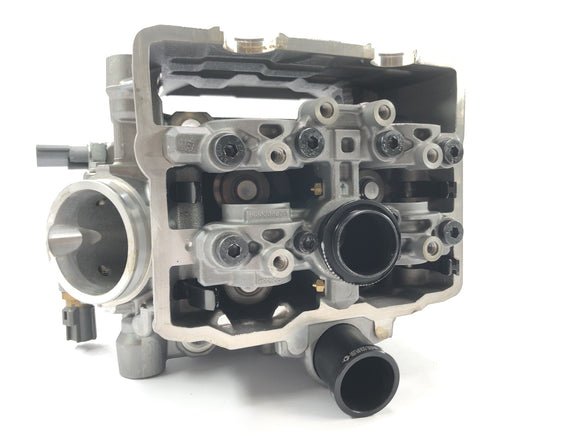 KTM 1050 Adventure [2017] - hlava válce na přední straně