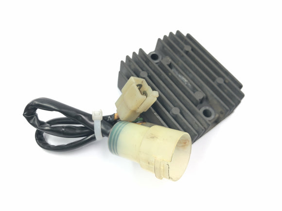 Honda XRV 750 Africa Twin RD04 [1990] - Spannungsregler Gleichrichter Laderegler