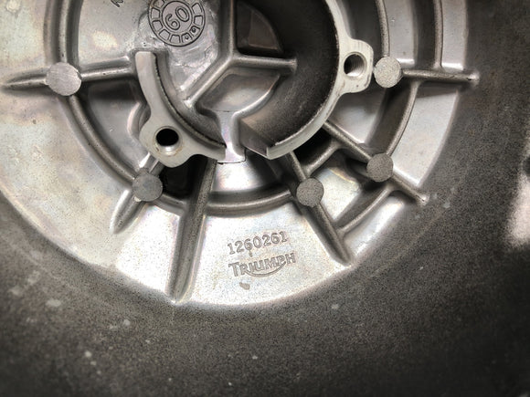 Triumph Street Triple R 675 D67LD [2010] - Крышка моторного оборудования.