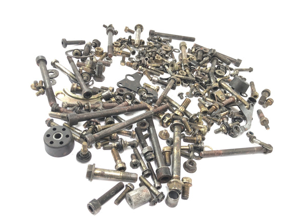 Benelli TNT 1130 [2009] - överblivna delar och skruvar blandat parti