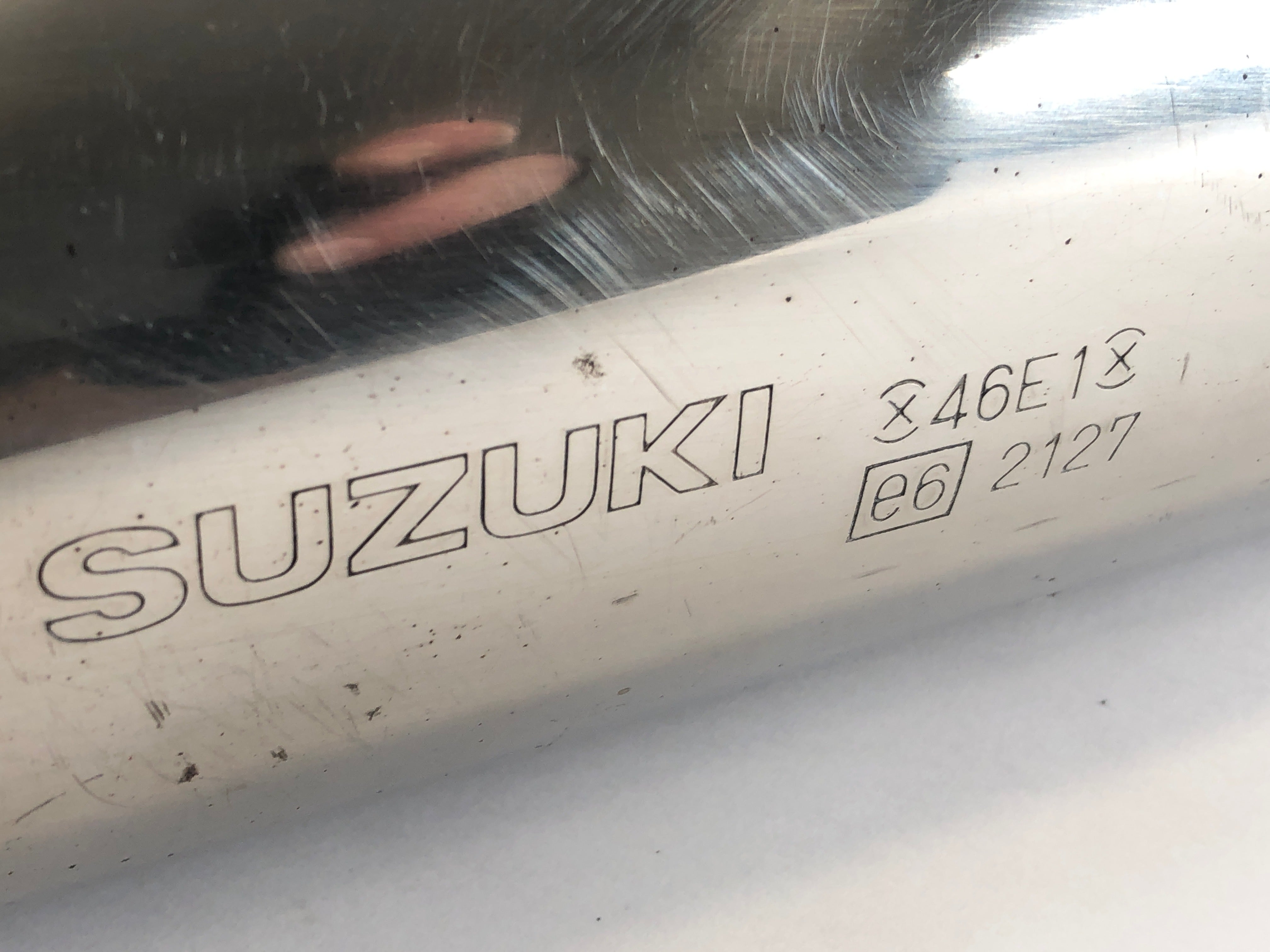 SUZUKI GSX -R 1100 W GU75 C [1993] - Silencer wydechowy prawy oryginał