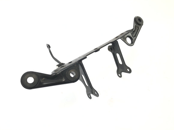 Aprilia RST 1000 Futura [2002] - Bevestig frame beugel voorkant