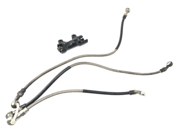 Triumph Daytona 900 T300 [1993] - Linha de freio na frente de aço flexível