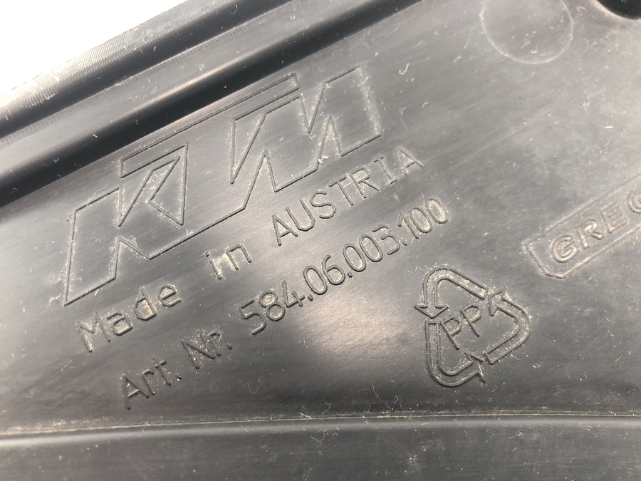 KTM 640 Adventure LC4 [2001] - サイドフェアリングカバー左