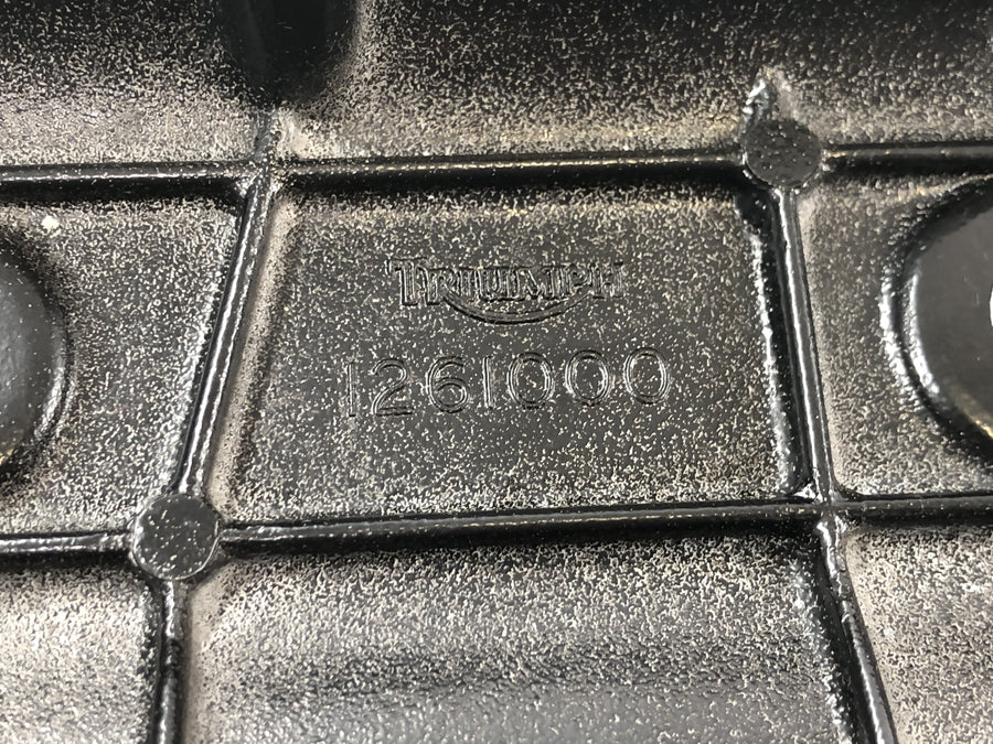 トライアンフ デイトナ 955I T595 [1998] - バルブカバー シリンダーヘッドカバー エンジンカバー