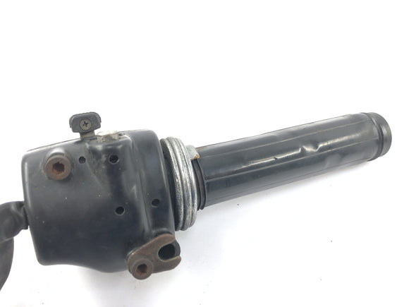 ヤマハXV 750 5G5 [1982]  - 右のガスハンドルのハンドルバースイッチ