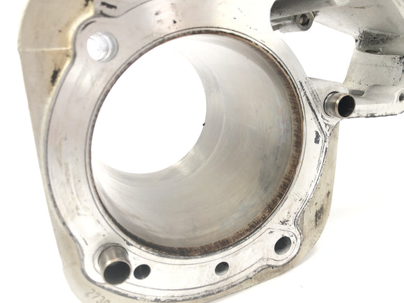 BMW R 1150 GS R21 [2002] - sylinteri männällä vasemmalla