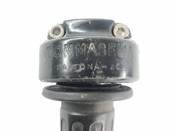 Moto Guzzi 850 Le Mans 3 VF [1986] - Gas grip handlebar fittings on the right