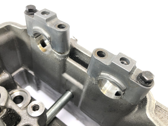 Triumph Sprint St 1050 [2005] - hlava válce