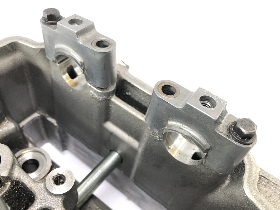 Triumph Sprint St 1050 [2005]  - シリンダーヘッド