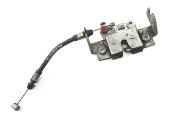 Yamaha MT 03 RM02 [2007] - Sitzbankschloss Schlossriegel Sitzbankverroegelung mit Bowdenzug