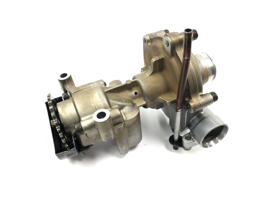 Yamaha YZF R1 RN04 [2001] - Wasserpumpe Kühlmittelpumpe Ölpumpe Pumpengehäuse