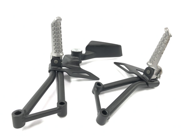 Kawasaki Ninja 125 BX125B [2024] - Faciliazione Footrest Rasten impostato a destra e a sinistra