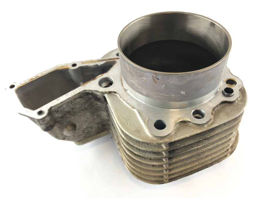 BMW R 1150 R R21 [2002] - Cylinder with piston left