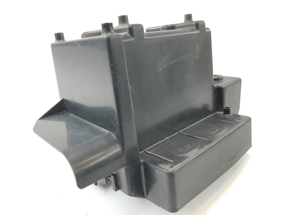 Suzuki VZ 1500 WVCU [2011] - Batteriboxhållare batterihus