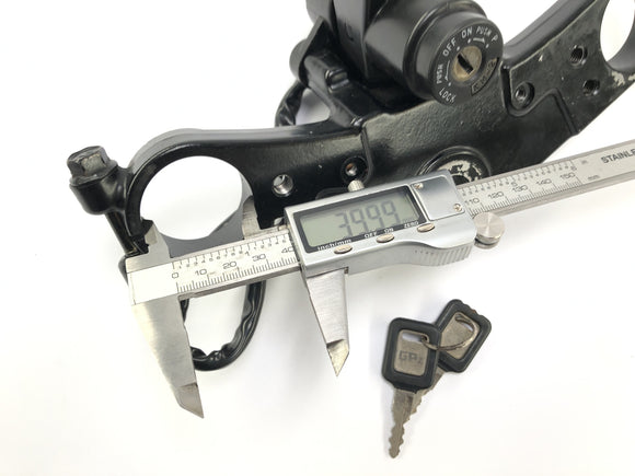 Kawasaki GPZ 1000 RX [1987] - Fork Bridge vid topp 40mm med tändlås