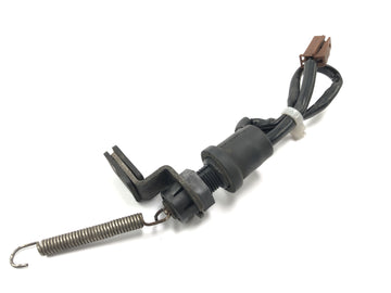 Yamaha YZF R1 RN09 [2003] - Bremselysbryter på baksiden