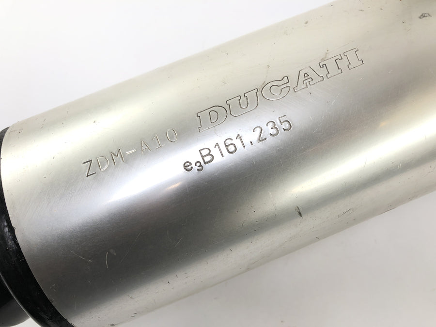 Ducati 900 SS [1991] - Avgasdämpare till höger