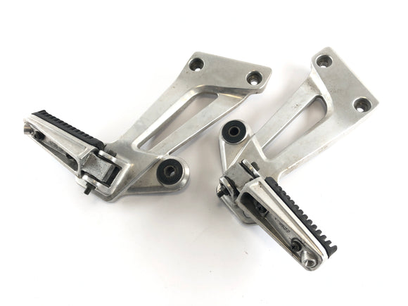 Yamaha XJR 1200 4PU [1995] - Passenger footrests left and right with holder set