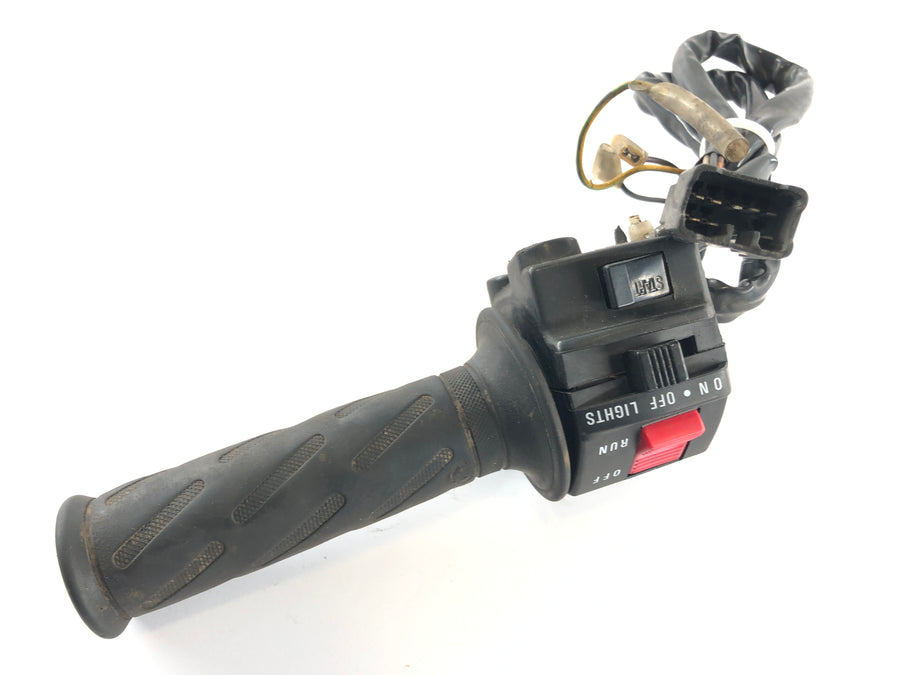 Kasutatud parempoolne roolilüliti gaasikäepideme ja käepideme kummidega Suzuki GSX-R 1100 W GU75 C [1993]